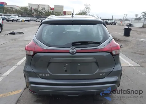 2023 Nissan Kicks Sv Xtronic Cvt z USA, uszkodzony, nr VIN 3N1CP5CV4PL488673